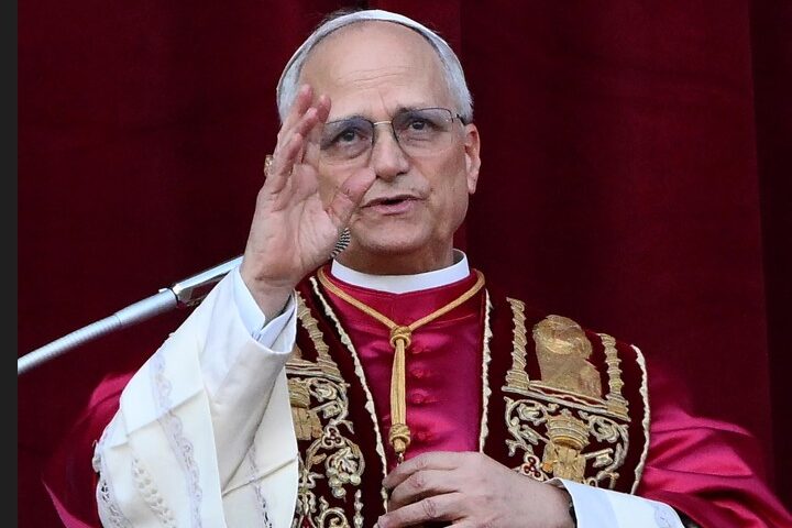 Intervento di Papa Leone XIV: l’appello alla preghiera dell’Arcivescovo di Salerno-Campagna-Acerno