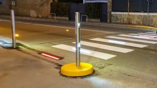 Salva pedone a Salerno: per 3 giorni sul lungomare Colombo installazione attraversamento pedonale intelligente Salva pedone a Salerno: per 3 giorni sul lungomare Colombo installazione attraversamento pedonale intelligente