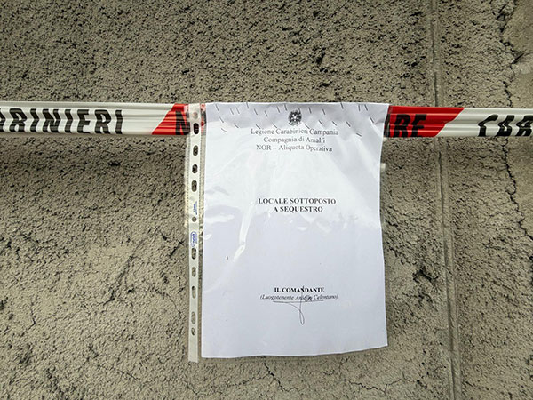 Costiera Amalfitana, sequestro e indagati per abusi edilizi