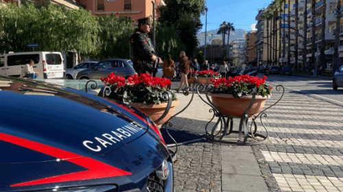 Spendono banconote false a Sorrento, arrestati