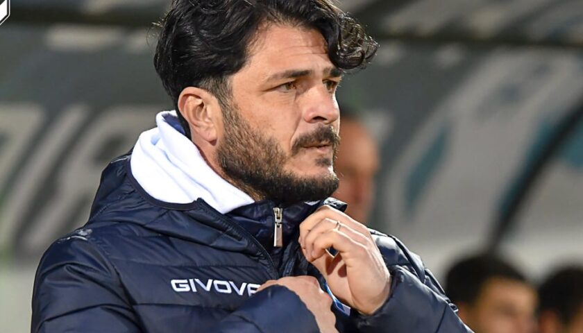 Salernitana, Di Bari balza in pole per la sostituzione di Cosmi